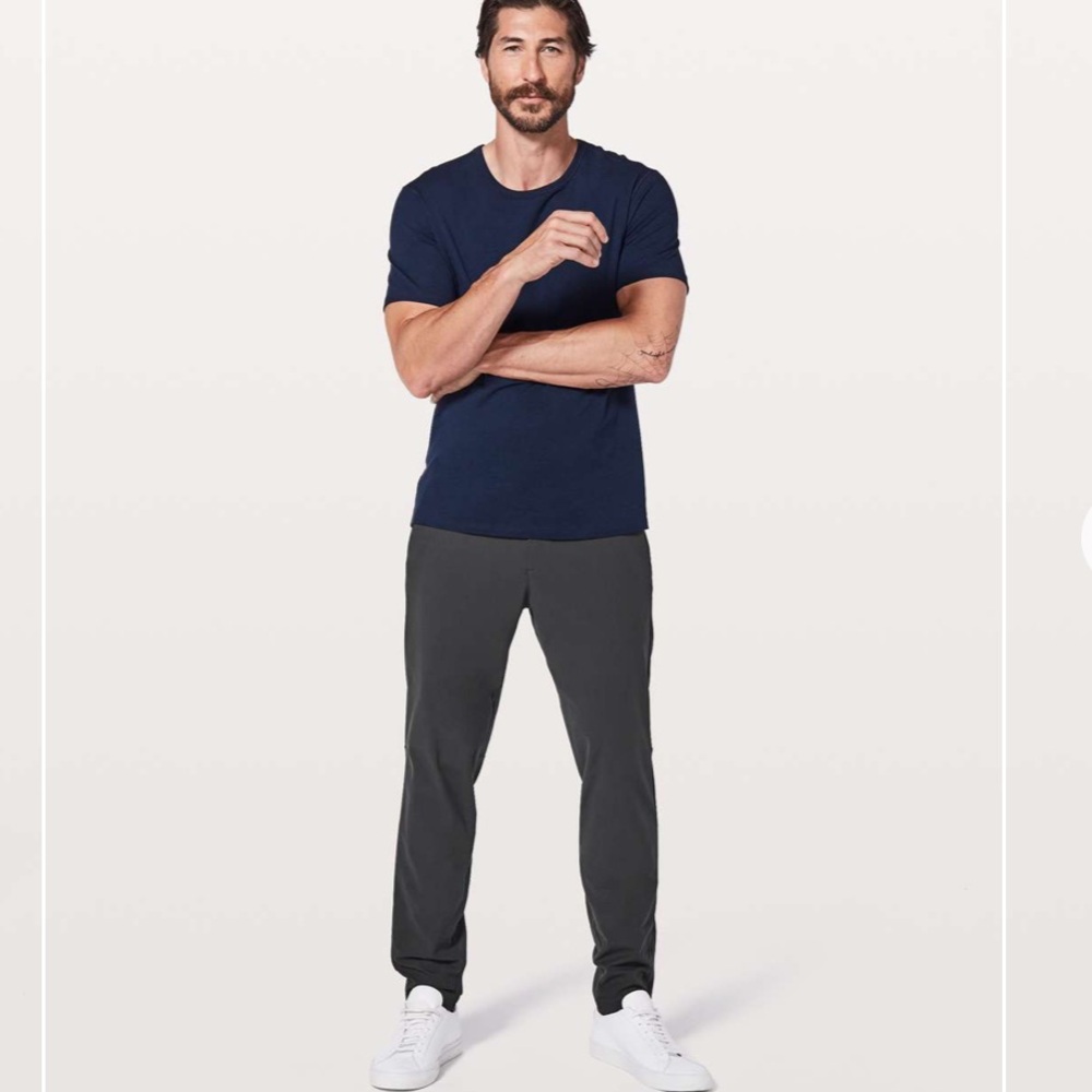 Lululemon Commission Pant Slim 31 waist 34 length. Obsidian grey.